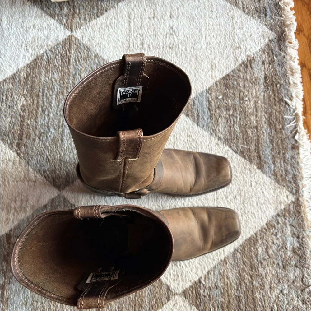 Frye Distressed Brown Leather Boots - Picture 5 of 8